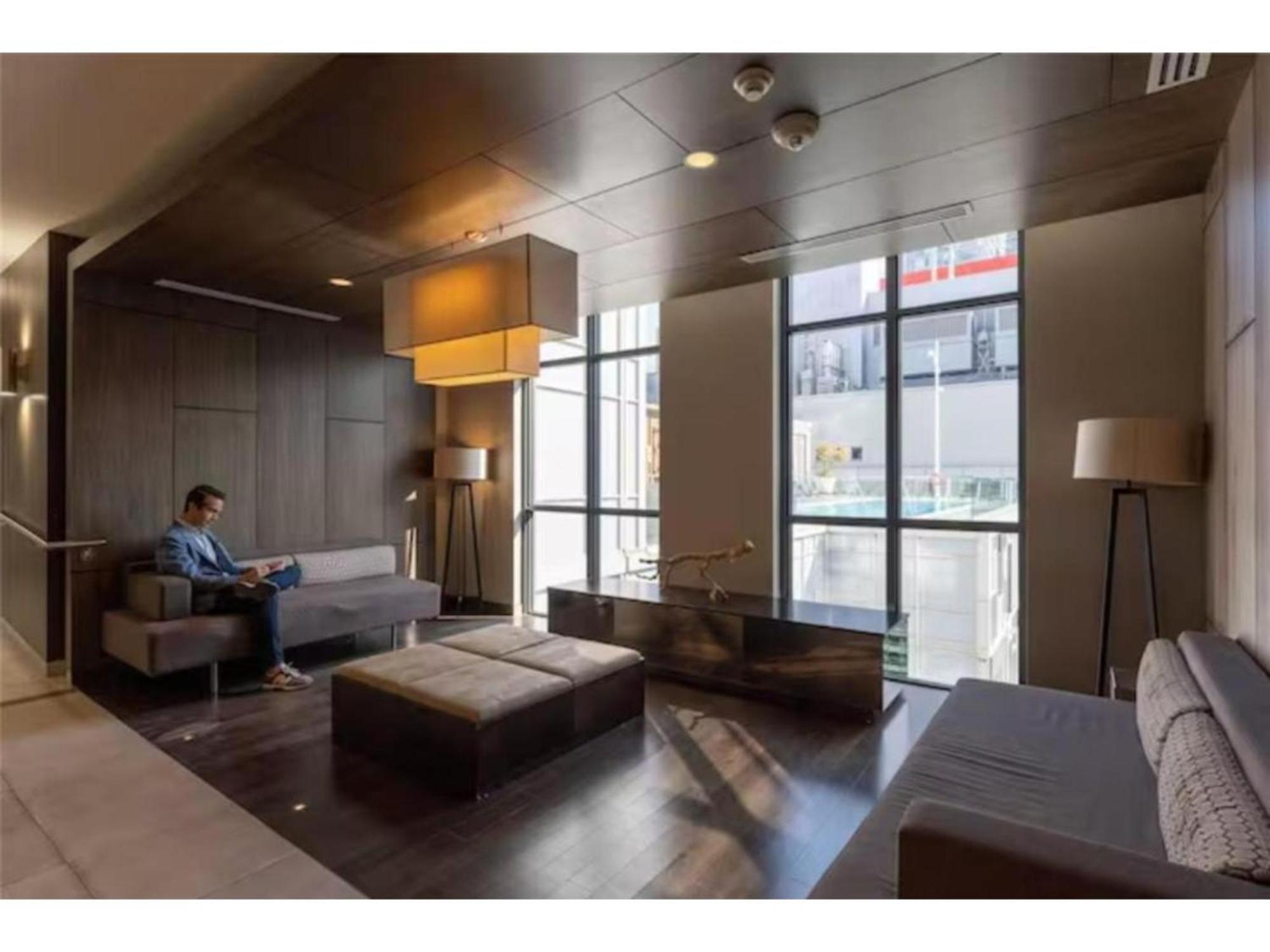 Rivetstays - The Atmos Toronto Exterior photo
